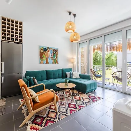 Talea Joyful By Pikhost Daire