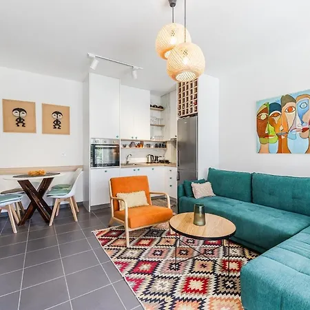 Daire Talea Joyful By Pikhost