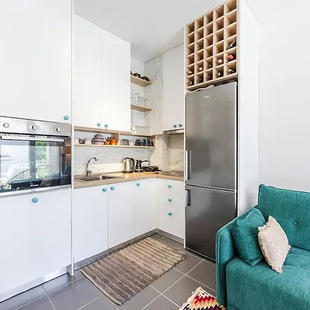 Talea Joyful By Pikhost * Lezhë